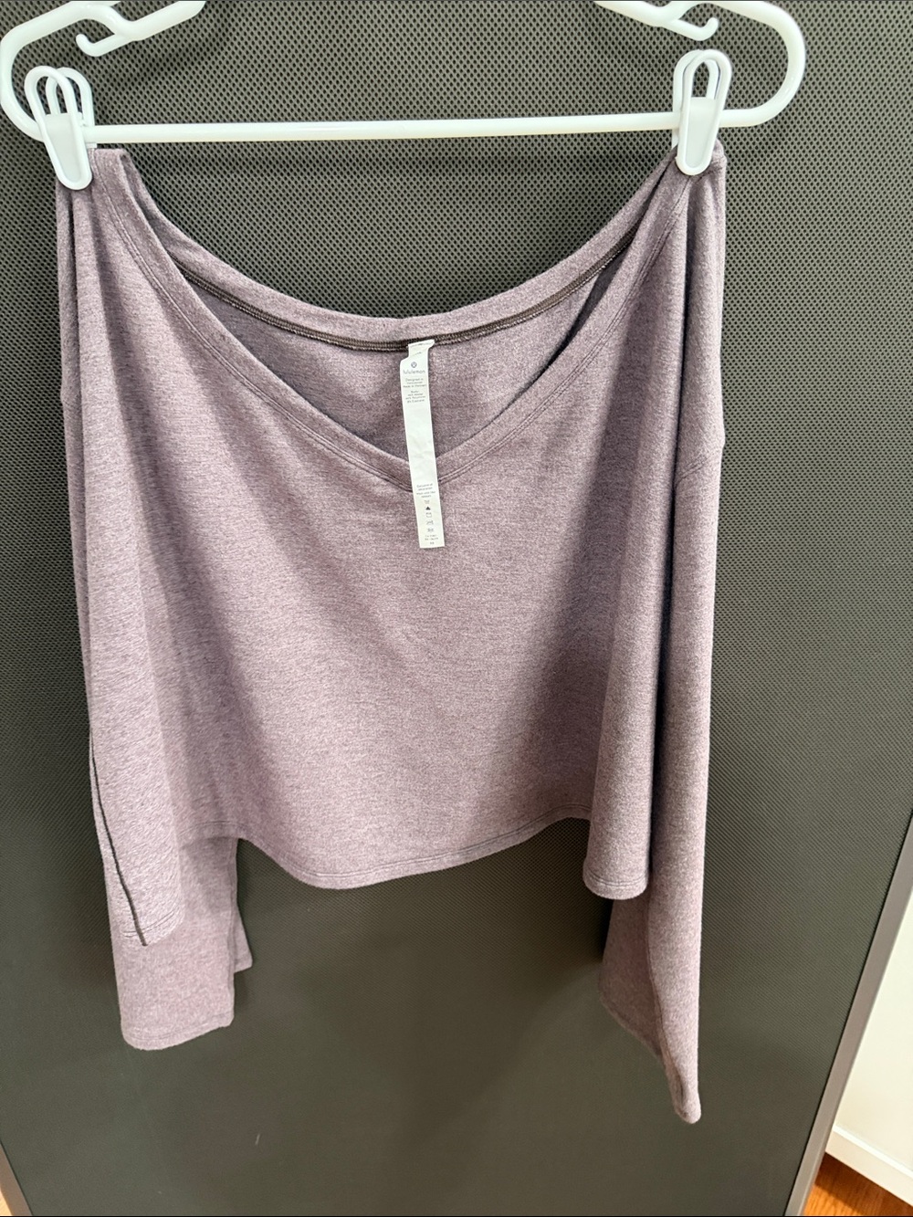 Lululemon crop sweatshirt size L/XL